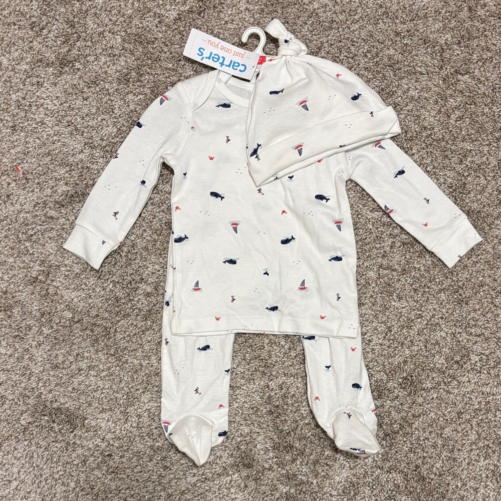 BRAND NEW Carter's White and Navy Nautical Footie Set